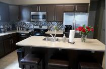 Dark-Kitchen-Maple